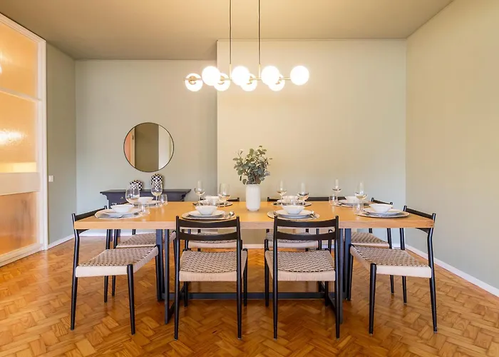 Apartman 3br Joyous Wonder By Lovelystay Porto