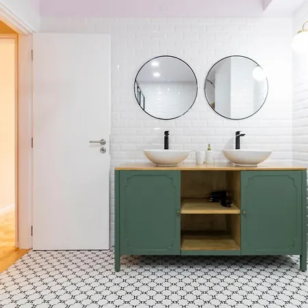 3br Joyous Wonder By Lovelystay * Porto