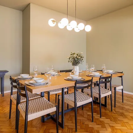 3br Joyous Wonder By Lovelystay Porto