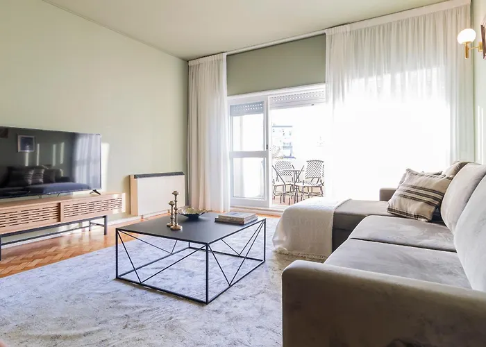 3br Joyous Wonder By Lovelystay *